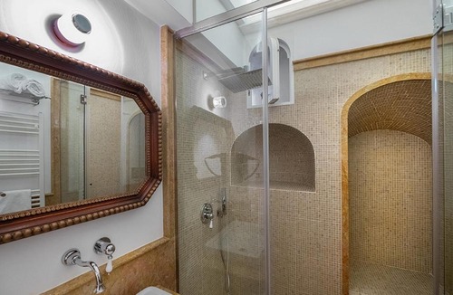 Meta Hotel | Relais Villa Giusso