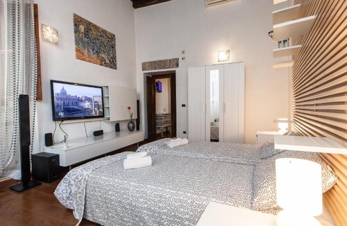 Rione VI Parione Apartment | Rental in Rome Mial house