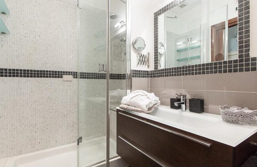 Rione VI Parione Apartment | Rental in Rome Mial house
