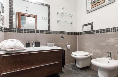 Rione VI Parione Apartment | Rental in Rome Mial house