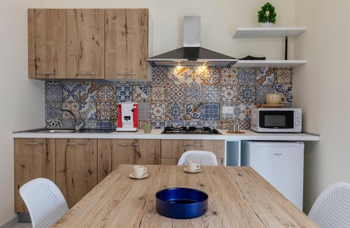 Casa Santa Apartment | Residence Imera Apartment with Wi-Fi and Air Conditioning
