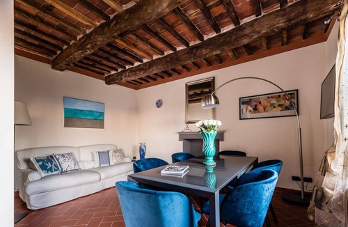 Matraia Apartment | Residenza Belvedere-Apartment with shared pool and gym near Lucca