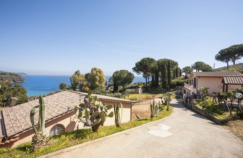 Capoliveri Villa | RESIDENZA IL GABBIANO - VILLINO LE SUGHERE
