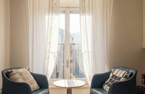 Assisi Apartment | Respiro, a charming home with a fireplace and no stairs