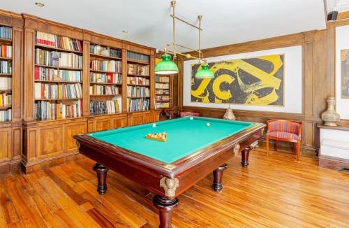 Trastevere Villa | Riad Riari