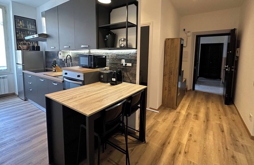 Quartiere XVII Trieste Apartment | RM 191 - Guest House a home away from home
