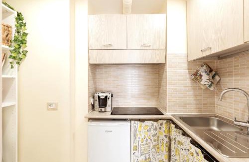 Salario Apartment | Roma Central Studio