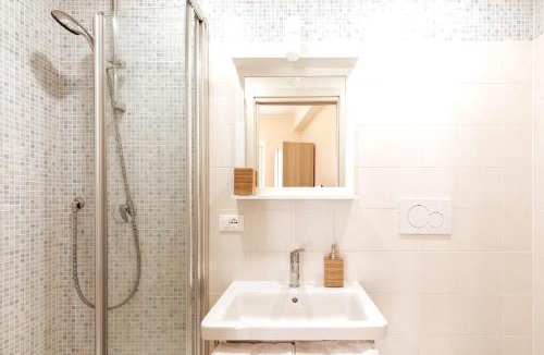 Salario Apartment | Roma Central Studio