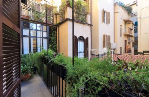 Rione IV Campo Marzio Apartment | ROMAC Leone V Unique 5-bdr near the Spanish Steps