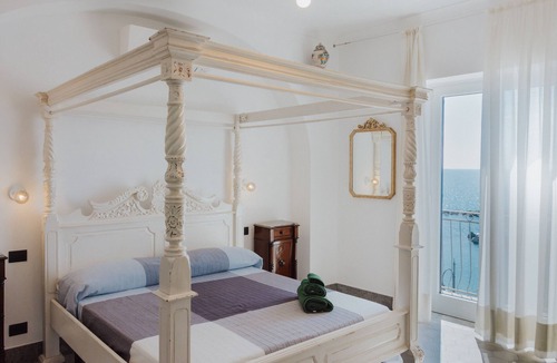 Pioppi House | Romantic on the sea Suite Malìa