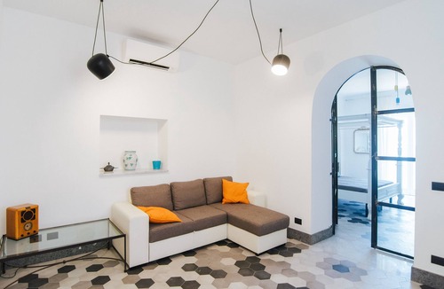 Pioppi House | Romantic on the sea Suite Malìa