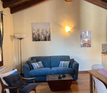 San Polo Apartment | Romantic Rialto Apartment