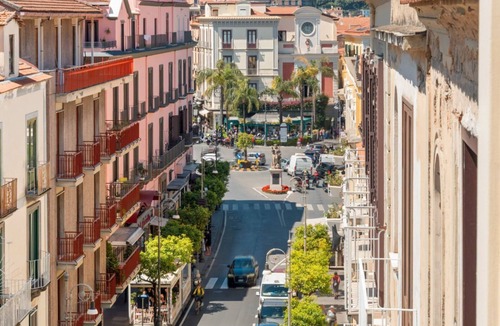 Sorrento City Centre House | Romantic Suite Sorrento center with Balcony & View