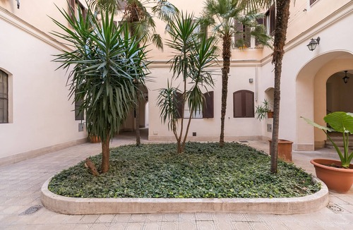 Testaccio Apartment | Rome center-Totally retored: after a long stay we started again with short stays