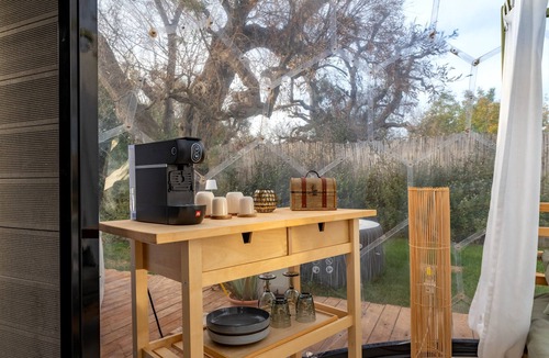 San Vito dei Normanni Apartment | Room 'Afrodite' with Private Garden and Air Conditioning