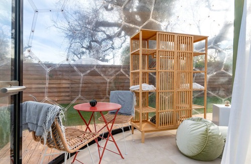 San Vito dei Normanni Apartment | Room 'Afrodite' with Private Garden and Air Conditioning