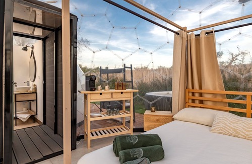 San Vito dei Normanni Apartment | Room 'Atena' with Private Garden and Air Conditioning