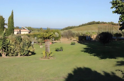 Roccelletta Apartment | Room 'Il Pero Selvatico, Doppia' with Shared Garden, Wi-Fi and Air Conditioning