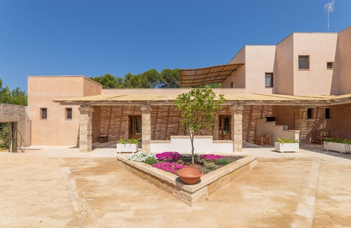 Presicce Apartment | Room 'Masseria Scafazzi - Sandra - 2' with Private Terrace, Wi-Fi and Air Conditioning