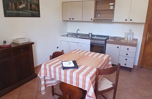Rocca di Papa Apartment | Room 'Matrimoniale 2' with Shared Garden and Wi-Fi