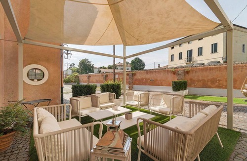 Dolo Apartment | Room 'Villa Goetzen - Camera Tripla' with Wi-Fi and Air Conditioning