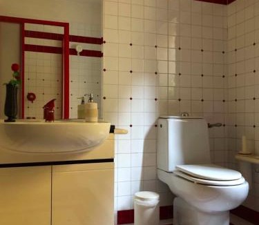Fonte Meravigliosa House | Room with independent access and private bathroom