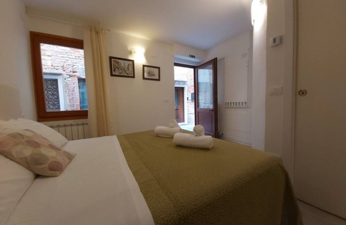 Castello House | Room with private bathroom - Veneziacentopercento