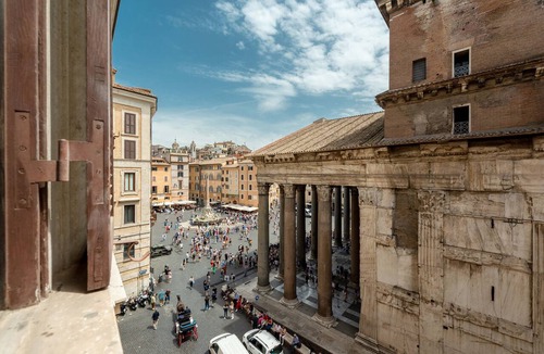 Rione VIII Sant'Eustachio Apartment | Rotonda 23 - Pantheon View