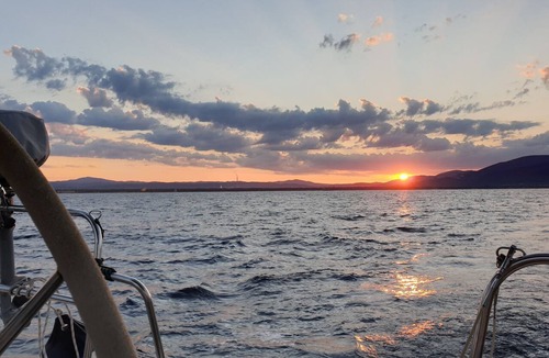 Puntone Boat Rental | Sailing Yachts for Day Trips, Sailing Lessons, Bachelorette Parties, and Cruises