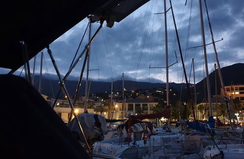 Puntone Boat Rental | Sailing Yachts for Day Trips, Sailing Lessons, Bachelorette Parties, and Cruises