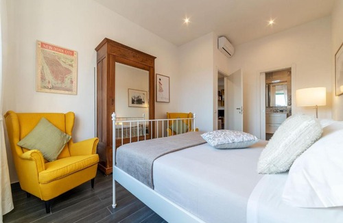 Vatican Apartment | Saint Peter View