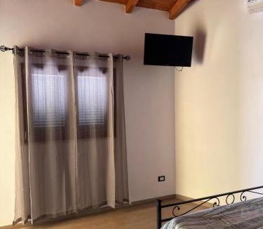 Aurelia Hotel | Samarcanda Hotel & Parking di Parmigiani Silvia