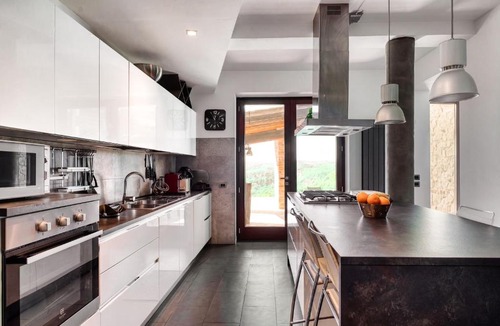 San Venanzo Villa | San Venanzo – Casale De' Conti