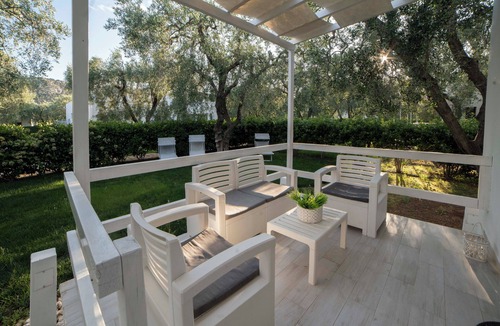 Mattinata House | "saracena" Holiday Home with Beach and Swimming Pool