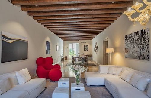 Cannaregio Apartment | Sartor Apartment with Canal View and Private Court