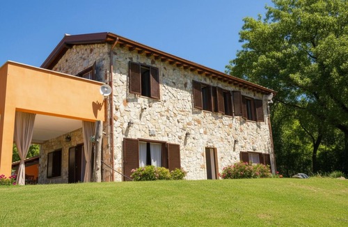 Narni Villa | Scappo in Umbria, Casale Rusinè
