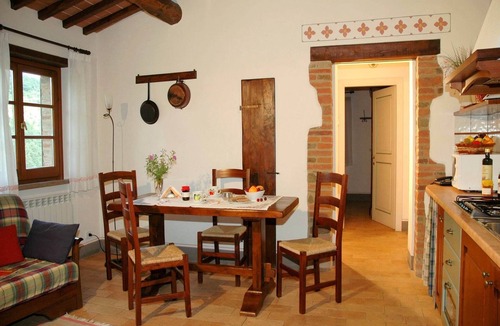 Popoltaio-Schiacciato House | Scenic Farmhouse with Pool