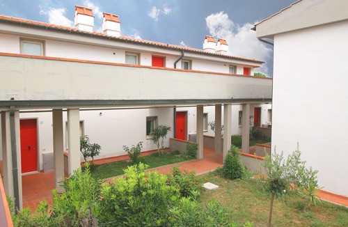 Giannella House | Scenic Holiday Home in Giannella near Beach