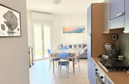 Senigallia Apartment | SE182 - Senigallia, three-room apartment facing the sea with balcony and parking space