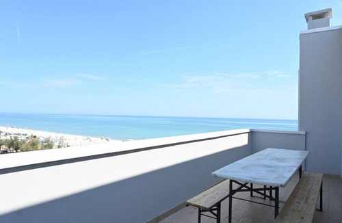 Marzocca Apartment | SE278 – Senigallia, seafront two-bedroom apartment with balconies and parking space
