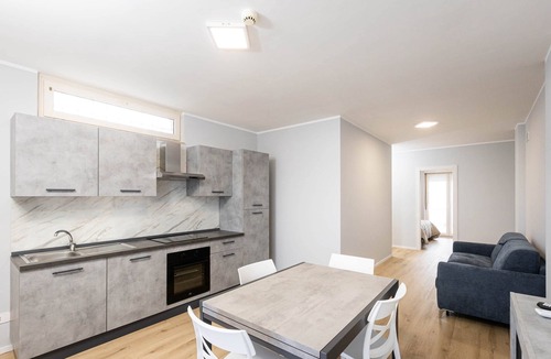 Margherita di Savoia Apartment | Sea View Suite