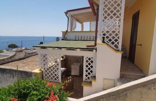 Andrano Apartment | Sea view studio apartment - Carrube House, Andrano