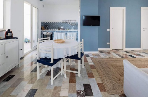 Noto Apartment | Seafront apartment