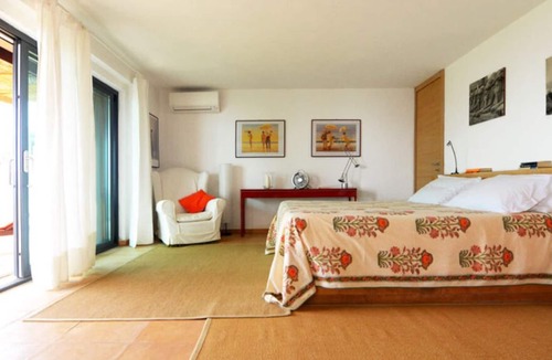 Porto Santo Stefano Cottage | Seafront Cottage with Footpath to the Beach