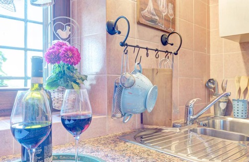 Sinalunga Cottage | SECLUDED BARN nestled in the vineyards. Private garden and breathtaking views.