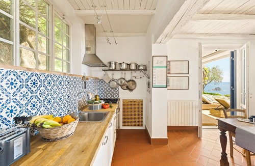 Monte Argentario Villa | Secluded villa with a sea view, a pool, and private beach access