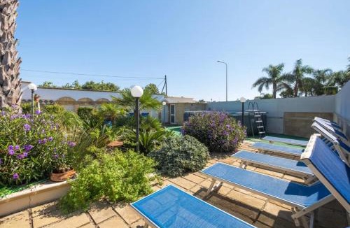 Scala di Furno House | Sirena Apartment in Luxury Villa with Shared Pool