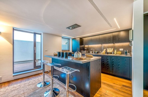Vatican Villa | Skylife Apartment Blush
