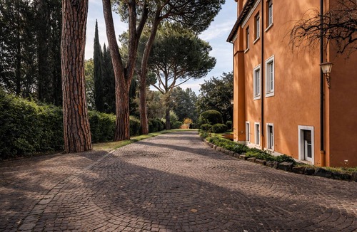 Camilluccia Villa | Skylife Villa Gucci