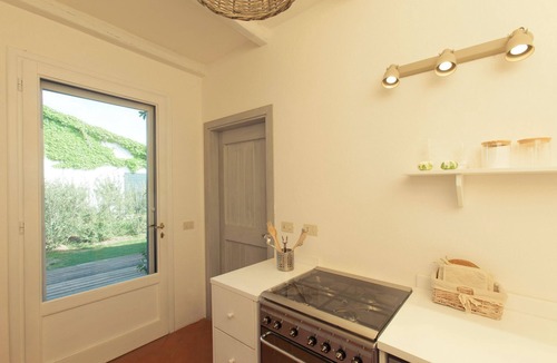 Capalbio Cottage | Small Cottage del Lupino with access to the beach in the Oasis of Burano